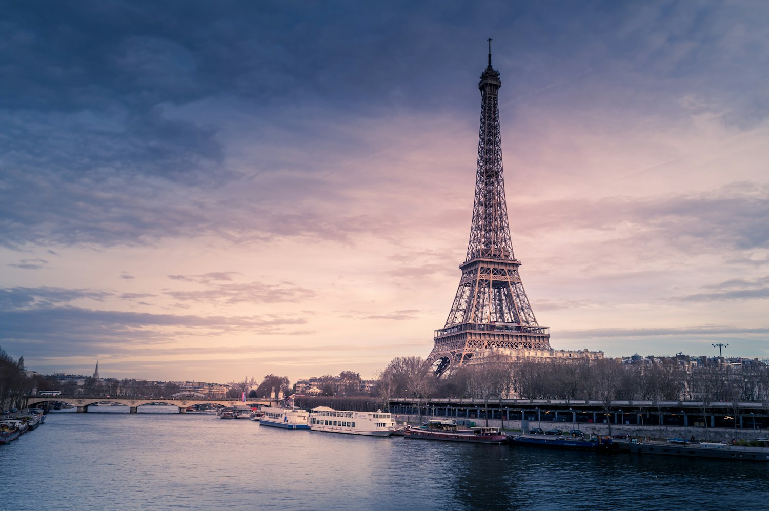 La torre Eiffel y el paisaje urbano de París